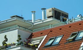 découvrez l'importance de l'aération de votre toiture pour assurer une bonne circulation de l'air, prévenir l'humidité et prolonger la durée de vie de votre toit. apprenez également les meilleures solutions et techniques pour optimiser l'aération de votre habitat.