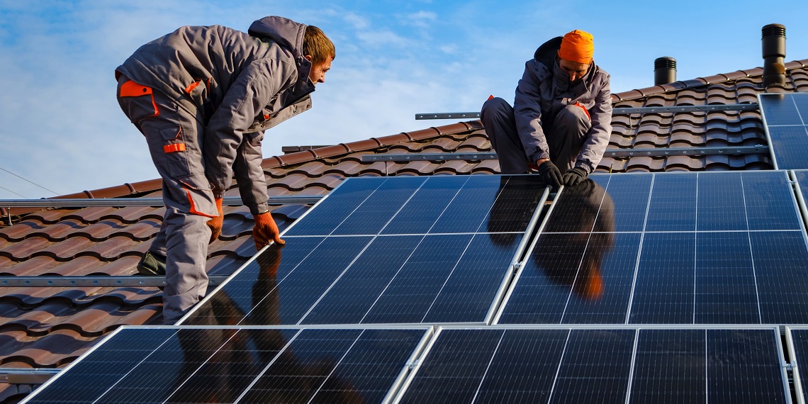 découvrez notre guide complet sur l'aide aux panneaux solaires en occitanie. informez-vous sur les subventions, les aides financières et les démarches à suivre pour optimiser l'installation de votre système solaire. profitez d'énergies renouvelables tout en contribuant à la transition écologique dans la région.