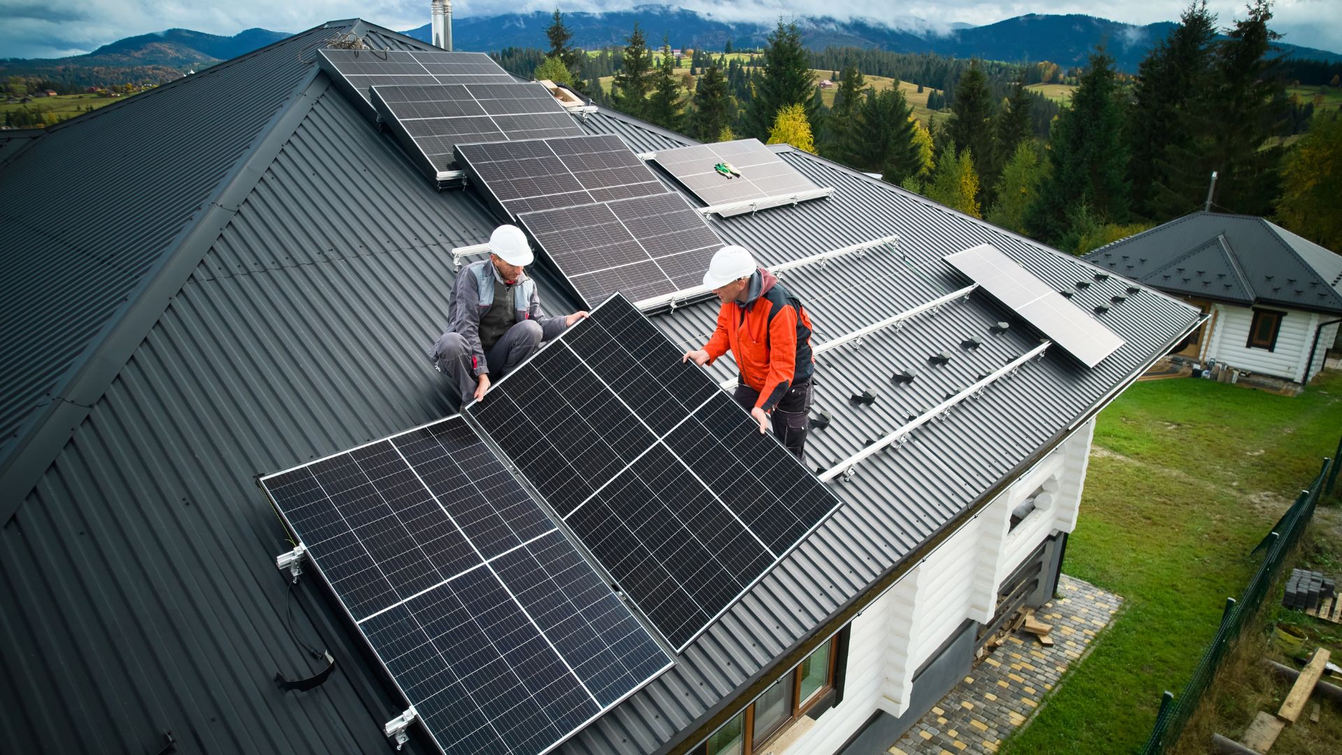 découvrez nos solutions d'aide photovoltaïque pour vous accompagner dans l'installation de panneaux solaires. optimisez votre transition énergétique et réduisez votre facture d'électricité grâce à des subventions et des conseils personnalisés.