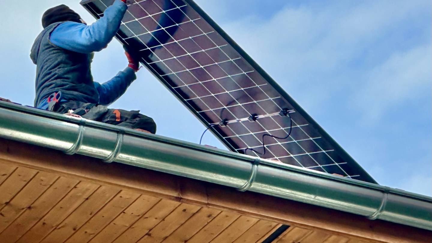 découvrez les différentes aides photovoltaïques disponibles pour encourager l'installation de panneaux solaires. profitez de subventions, crédits d'impôt et autres dispositifs d'accompagnement pour réduire vos coûts et investir dans une énergie renouvelable.