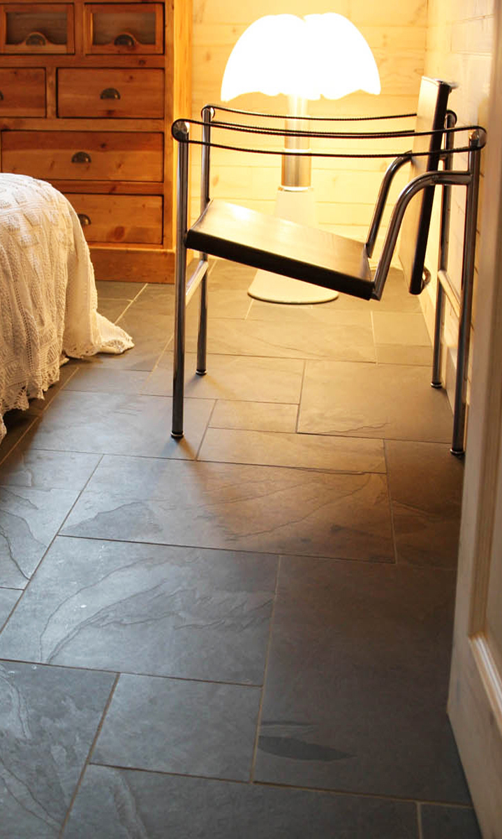 découvrez l'ardoise chauffante confort, la solution idéale pour profiter d'une chaleur agréable et apaisante dans votre maison. grâce à son design élégant et sa technologie innovante, cette ardoise vous offre un confort inégalé tout en sublimant votre intérieur. parfaite pour réchauffer vos espaces, elle allie esthétisme et fonctionnalité.