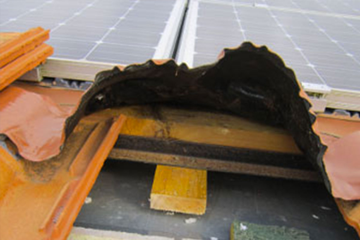 découvrez l'ardoise photovoltaïque en bretagne, une solution innovante alliant esthétique et efficacité énergétique. profitez de l'énergie solaire tout en préservant le charme architectural de votre maison. équipez-vous de panneaux solaires en ardoise pour une transition énergétique réussie dans cette belle région.