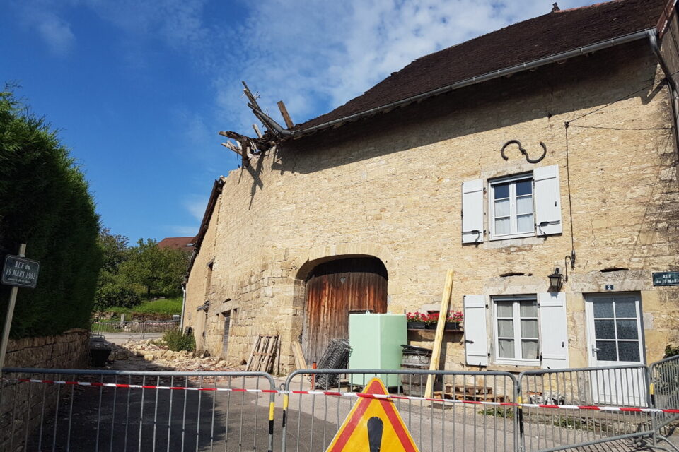 découvrez assur'toit, votre solution d'assurance habitation sur mesure. protégez votre foyer avec des couvertures adaptées à vos besoins et bénéficiez de conseils d'experts pour une tranquillité d'esprit optimale.