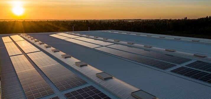 découvrez comment l'autoconsommation électrique révolutionne votre manière de consommer l'énergie. profitez d'une indépendance énergétique tout en réduisant votre facture d'électricité grâce aux solutions adaptées pour votre domicile ou votre entreprise.