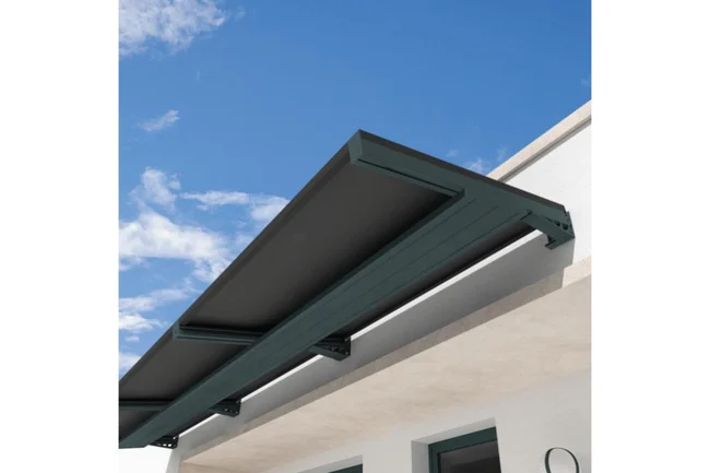 découvrez notre auvent solaire, une solution innovante qui combine protection contre les rayons du soleil et esthétique moderne. parfait pour embellir votre espace extérieur tout en réduisant la chaleur et en protégeant vos meubles. profitez de moments conviviaux à l'ombre grâce à notre auvent facile à installer et durable.