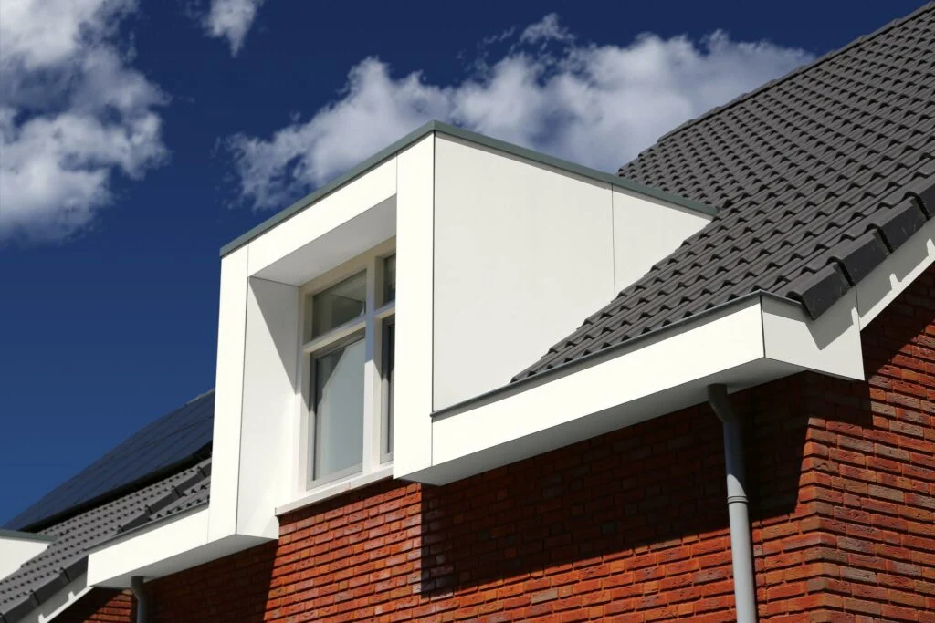 découvrez l'importance et les avantages des avant-toits dans l'architecture. apprenez comment ils protègent votre maison des intempéries, améliorent l'esthétique de votre bâtiment et contribuent à l'efficacité énergétique. explorez nos conseils pour choisir et entretenir vos avant-toits.