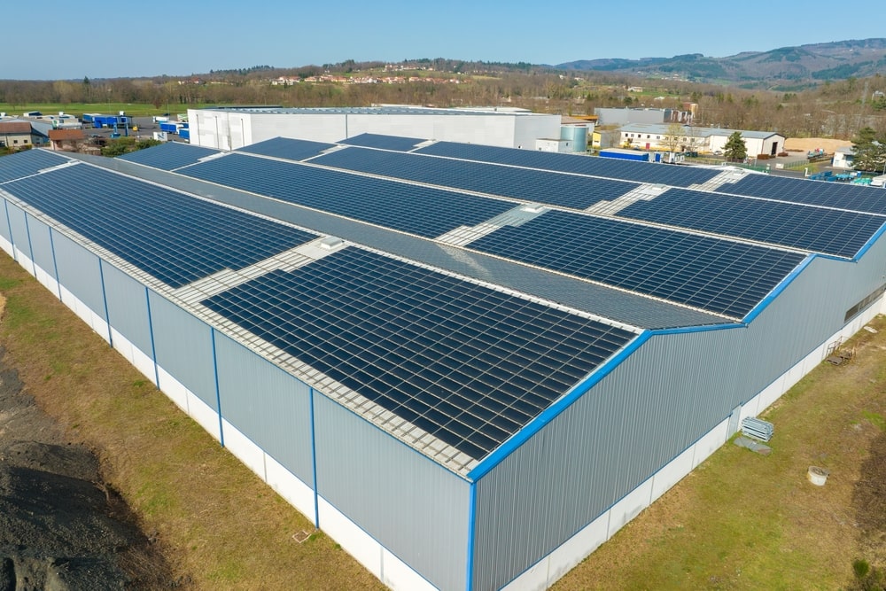 découvrez les nombreux avantages des hangars photovoltaïques, une solution innovante qui allie espace de stockage et production d'énergie renouvelable. optimisez votre espace tout en réduisant votre empreinte carbone et en générant des économies d'énergie.