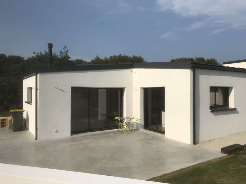 découvrez les nombreux avantages des maisons à toit plat équipées de panneaux photovoltaïques. optimisez votre espace, bénéficiez d'une esthétique moderne et contribuez à la transition énergétique tout en réduisant vos factures d'énergie.