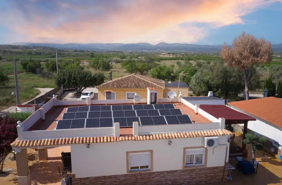 découvrez les nombreux avantages des maisons à toit plat équipées de panneaux photovoltaïques : optimisation de l'espace, esthétique moderne, efficacité énergétique et réduction des factures d'électricité. adoptez une solution durable et innovante pour votre habitation.