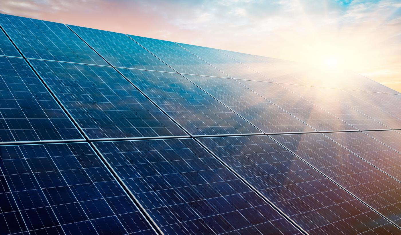 découvrez les nombreux avantages des panneaux photovoltaïques, notamment leur capacité à réduire vos factures d'énergie, leur impact positif sur l'environnement et les économies à long terme qu'ils offrent. apprenez comment l'énergie solaire peut transformer votre maison et contribuer à un avenir durable.