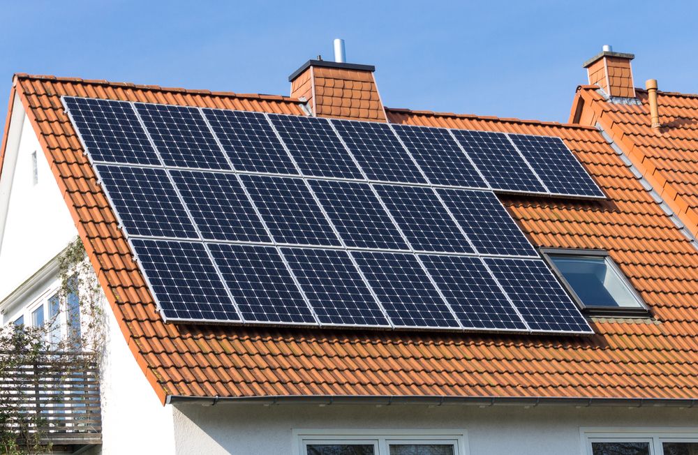 découvrez les principaux avantages des panneaux solaires installés sur le toit de votre maison. économisez sur vos factures d'électricité, augmentez la valeur de votre propriété et contribuez à la protection de l'environnement grâce à une énergie renouvelable et durable.