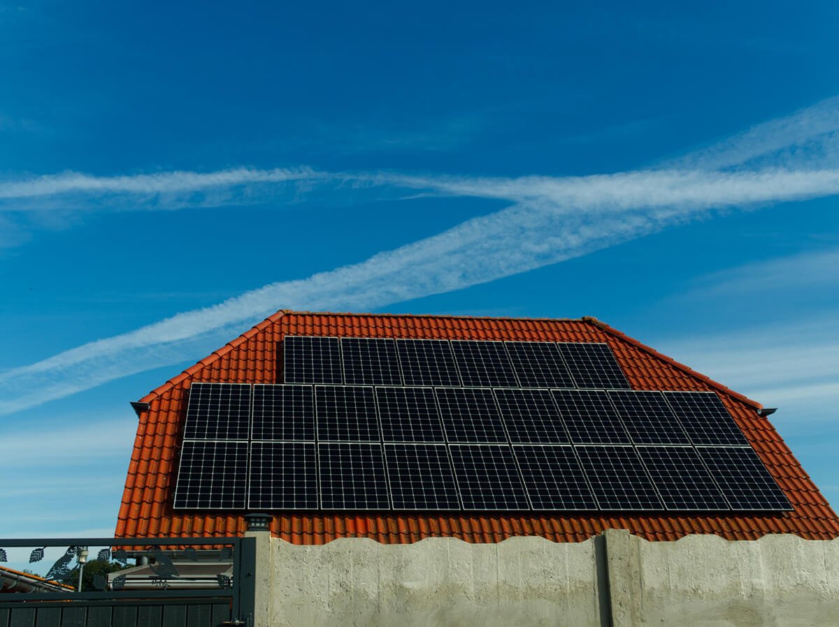 découvrez les nombreux avantages des toitures photovoltaïques : réduction des factures d'électricité, impact environnemental positif, valorisation immobilière et autonomie énergétique. optez pour une solution durable et économique dès aujourd'hui !