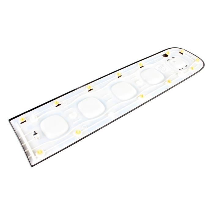 découvrez la baguette c3, un pain artisanal au goût authentique et à la croûte dorée, parfait pour accompagner vos repas ou se déguster seul. fusion de tradition et de créativité, la baguette c3 est l'essence même d'un savoir-faire boulanger d'exception.