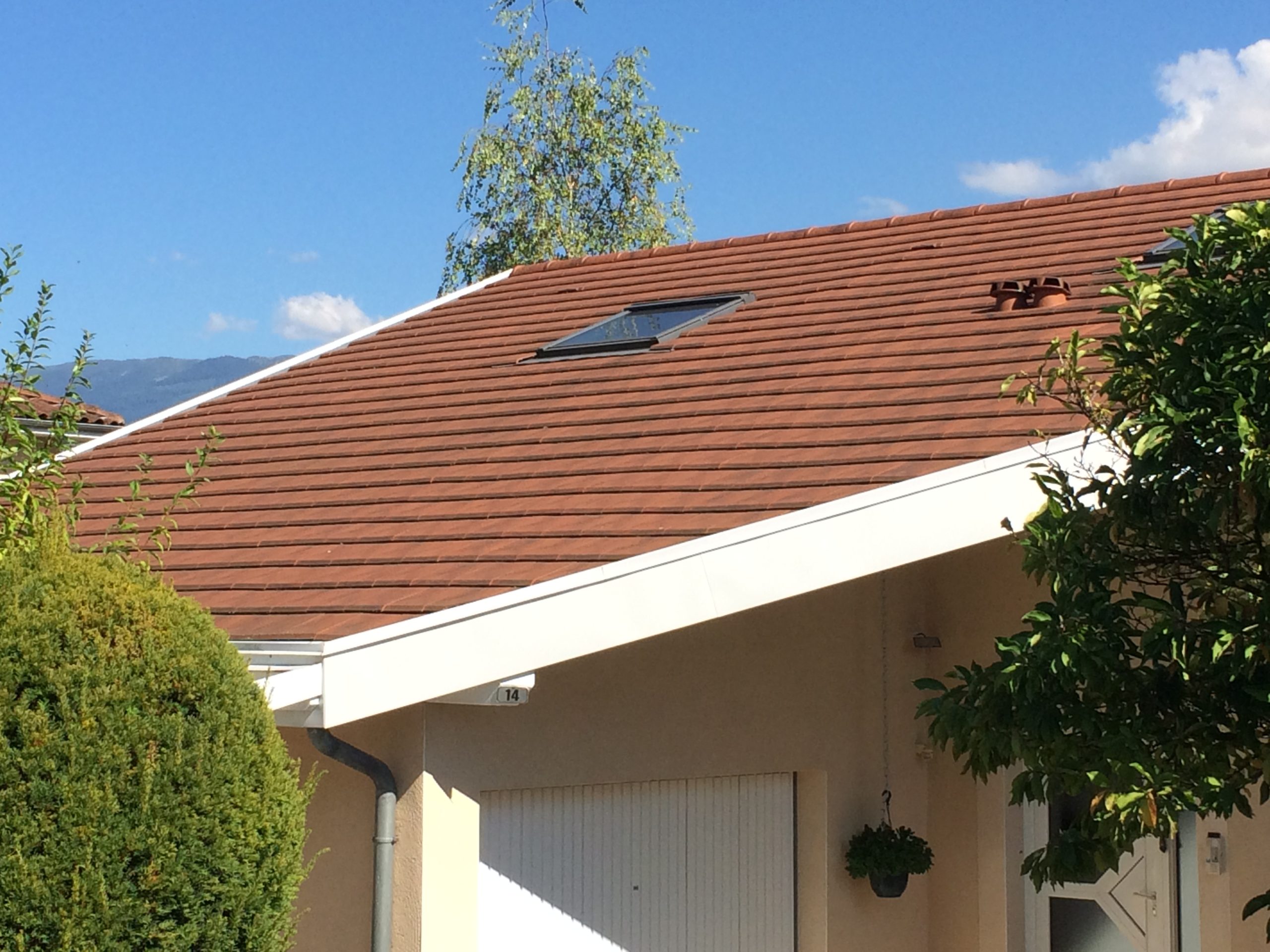 découvrez notre sélection de bandeaux en aluminium, alliant durabilité et élégance pour vos projets d'aménagement. idéals pour les menuiseries, ces bandeaux apportent une touche moderne tout en garantissant une protection optimale.