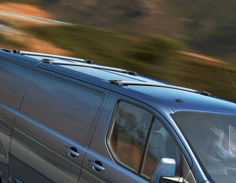 découvrez notre barre toit rabattable, l'accessoire idéal pour maximiser l'espace de transport de votre véhicule. pratique et esthétique, elle s'adapte à tous vos besoins d'aventure et de loisirs en toute simplicité.