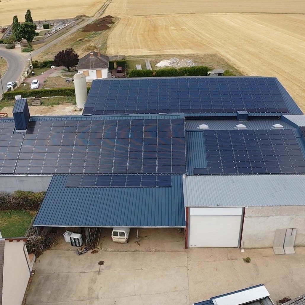 découvrez notre bâtiment photovoltaïque de 100 kwc, conçu pour maximiser l'efficacité énergétique et réduire votre empreinte carbone. profitez d'une source d'énergie renouvelable tout en réalisant des économies sur vos factures d'électricité.