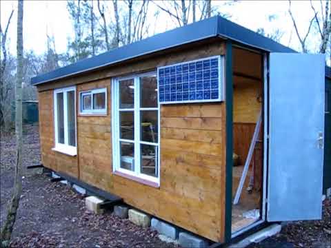 découvrez la cabane photovoltaïque, un concept innovant alliant confort et éco-responsabilité. profitez d'un espace de vie autonome et durable, conçu pour exploiter l'énergie solaire et réduire votre empreinte carbone. parfait pour les amoureux de la nature et les adeptes de solutions écologiques.