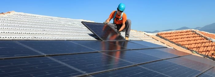 découvrez notre cabane photovoltaïque, un espace écologique et autosuffisant en énergie grâce à ses panneaux solaires. profitez d'un cadre idéal pour vous ressourcer tout en réduisant votre empreinte carbone.