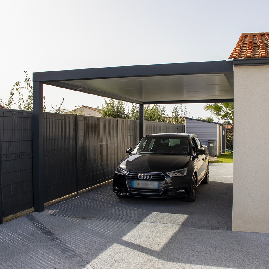 découvrez notre carport à toit plat, une solution moderne et esthétique pour protéger votre véhicule tout en ajoutant une touche contemporaine à votre extérieur. résistant aux intempéries et facile à installer, il s'adapte à tous les styles de maisons.
