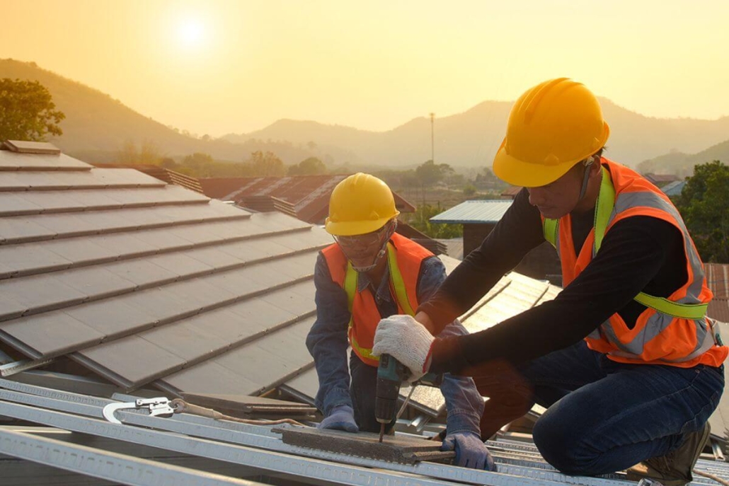 découvrez comment choisir un couvreur qualifié pour vos travaux de toiture. obtenez des conseils pratiques sur les critères à évaluer, les questions à poser et les erreurs à éviter pour garantir une rénovation ou une construction réussie.