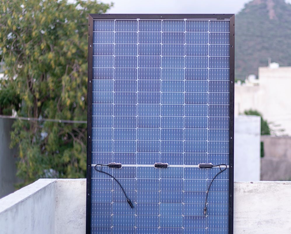 découvrez notre comparatif complet sur l'énergie solaire. analysez les différents systèmes, coûts, avantages et inconvénients pour choisir la solution la plus adaptée à vos besoins. optez pour une énergie renouvelable et faites le bon choix aujourd'hui !