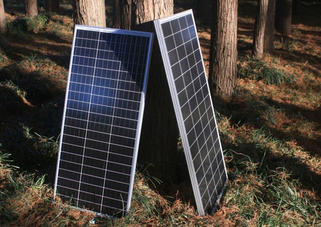 découvrez notre comparatif solaire complet pour choisir le meilleur système photovoltaïque adapté à vos besoins. analysez les performances, les prix et les avis des différents panneaux solaires pour faire un choix éclairé et économiser sur votre facture d'énergie.