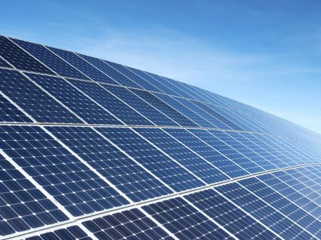 découvrez notre comparatif solaire complet pour vous aider à choisir le meilleur panneau photovoltaïque adapté à vos besoins. analyse des performances, avis des utilisateurs et conseils d'experts pour optimiser votre investissement dans l'énergie solaire.