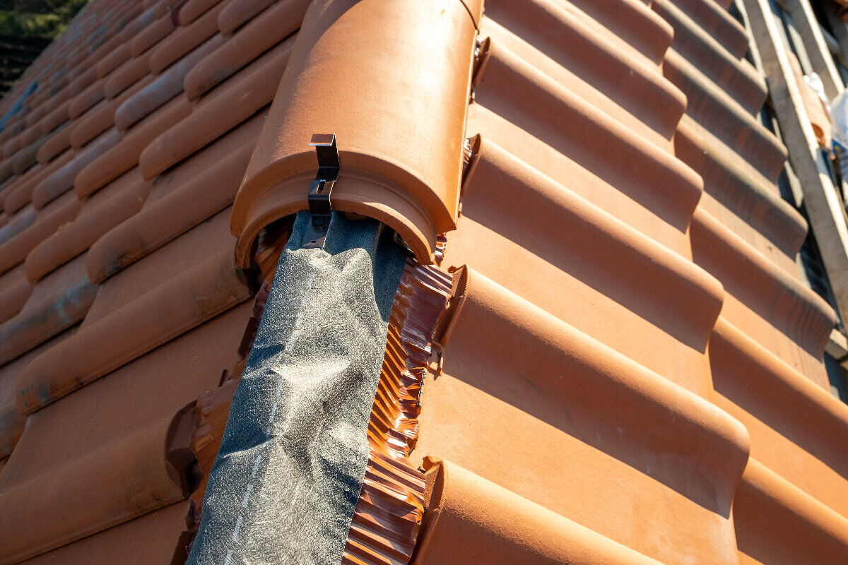 découvrez nos conseils pour une toiture durable et éco-responsable. apprenez à choisir les matériaux adaptés, à entretenir votre toit et à maximiser sa longévité tout en respectant l'environnement.