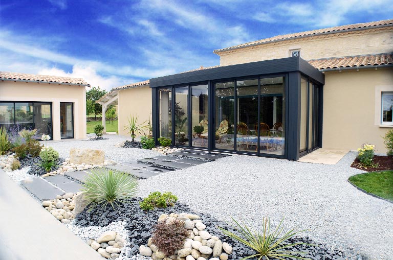 découvrez les avantages des toits plats : esthétique moderne, économies d'énergie et possibilités d'aménagement. apprenez tout sur leur construction, leur entretien et les solutions innovantes pour optimiser votre espace.