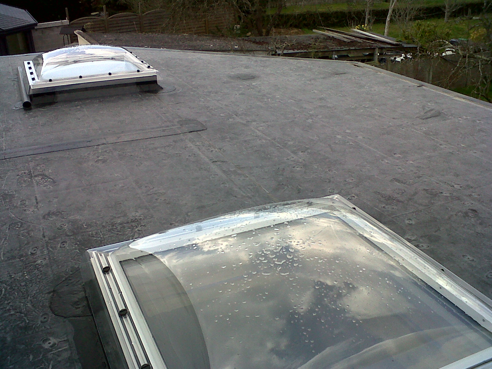 découvrez notre guide complet sur les coupoles de toit plat, alliant esthétique et fonctionnalité. apprenez-en plus sur leurs avantages, les matériaux utilisés et comment les intégrer harmonieusement dans votre projet architectural.