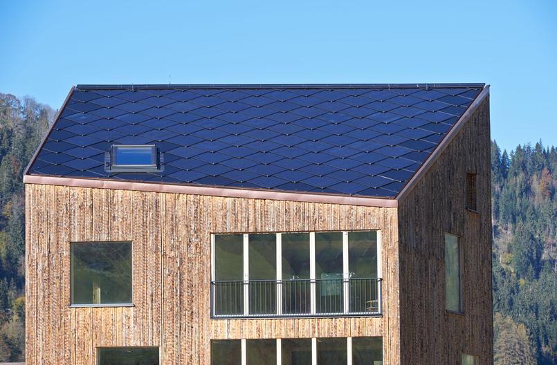 découvrez le coût des toits solaires tesla et comment ils peuvent contribuer à votre économie d'énergie. explorez les avantages, les options de financement et les performances écologiques de cette solution innovante.