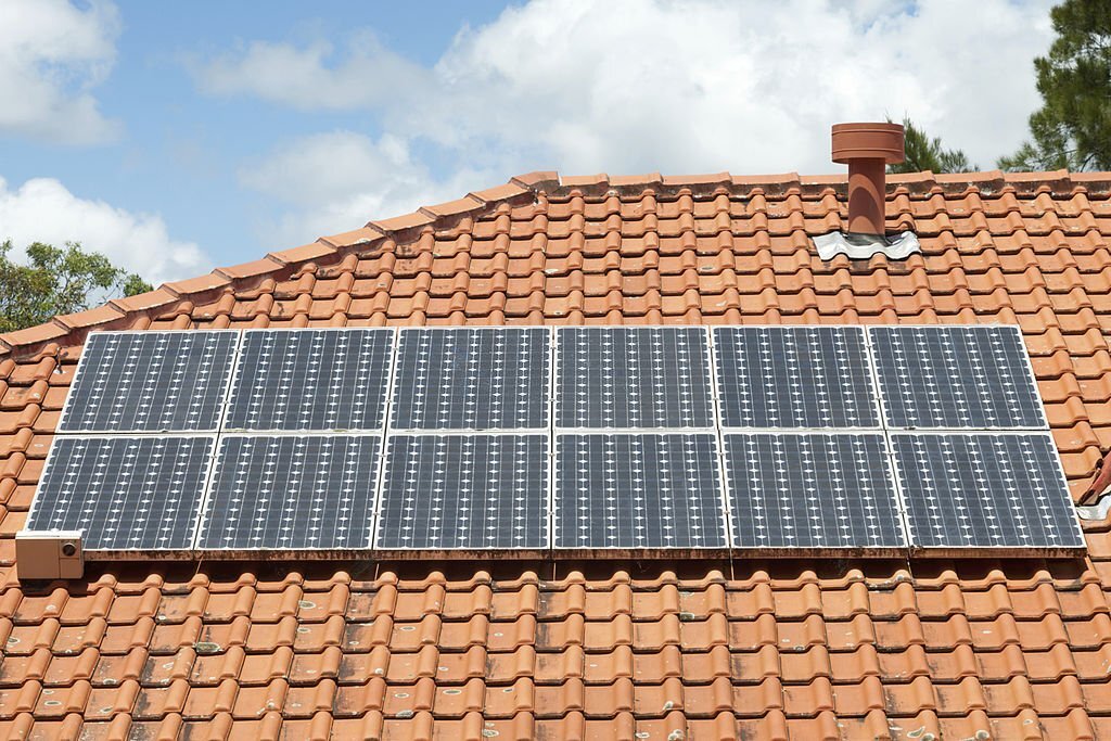 découvrez comment une couverture photovoltaïque rentable peut transformer votre toit en source d'énergie durable. explorez les avantages financiers, écologiques et techniques d'investir dans l'énergie solaire pour votre maison ou votre entreprise.