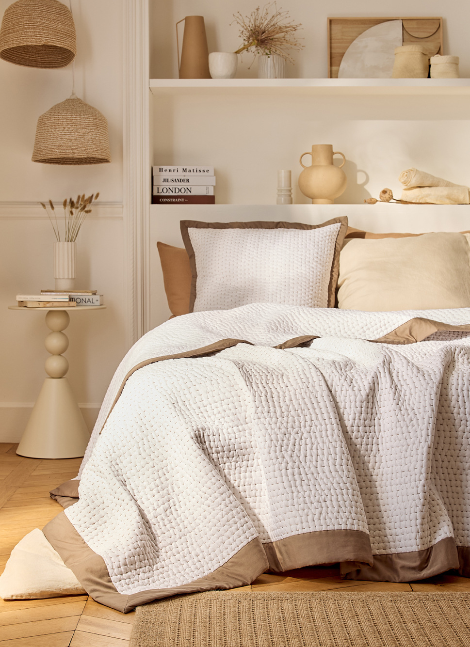 découvrez notre collection de couvre, idéaux pour enrichir votre décoration intérieure. explorez des designs variés, des textures confortables et des couleurs tendance pour apporter une touche unique à votre espace.