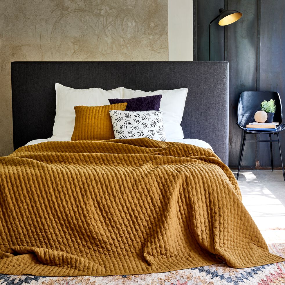 découvrez notre sélection de couvre-fous pour apporter chaleur et confort à votre foyer. fabriqués avec des matériaux de qualité, nos couvre-fous allient esthétique et praticité pour embellir votre intérieur.