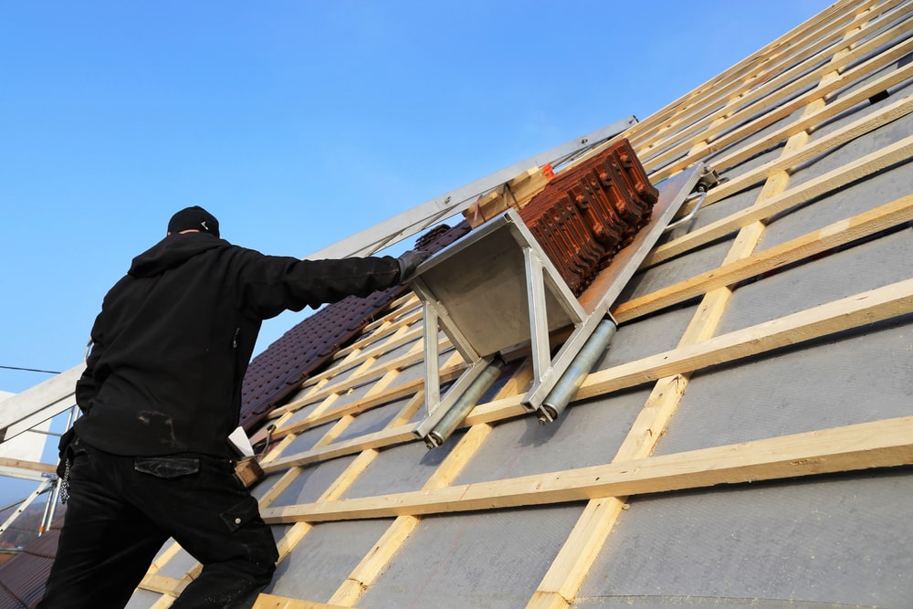 découvrez comment bénéficier du crédit d'impôt pour la rénovation de votre toiture. optimisez vos dépenses tout en améliorant l'efficacité énergétique de votre maison grâce à cette aide financière accessible.