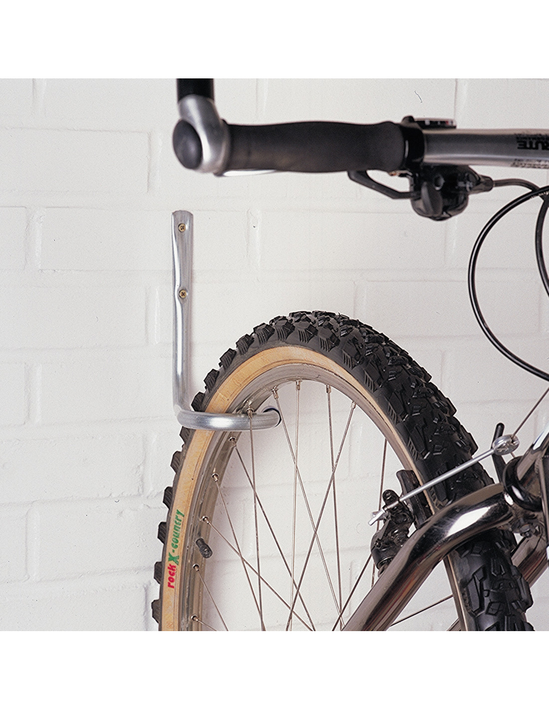 découvrez notre gamme de crochets de toit chez bricoman, idéaux pour sécuriser vos éléments de toiture et garantir une finition parfaite. profitez de la qualité et de la robustesse de nos produits pour des travaux de bricolage réussis.