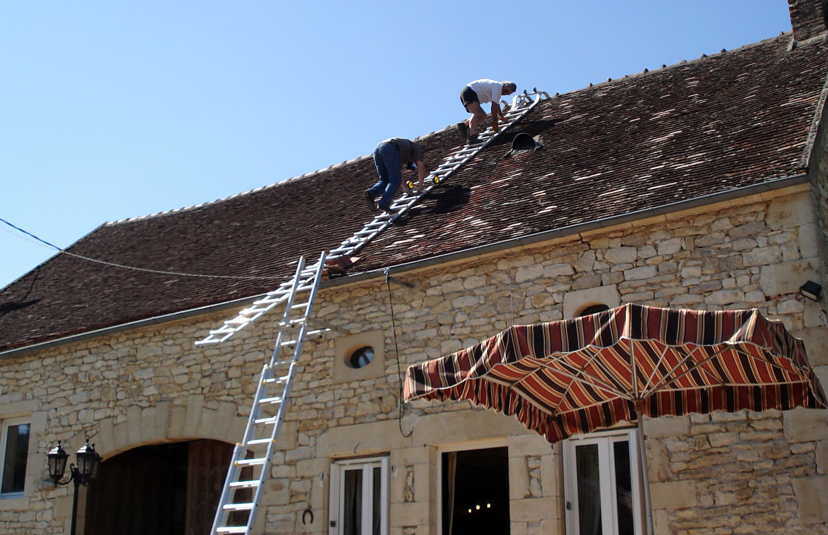 découvrez notre sélection de crochets de toit chez leroy merlin, idéaux pour sécuriser et maintenir votre toiture. profitez de produits de qualité, variés en styles et matériaux, pour un entretien durable et esthétique de votre maison.