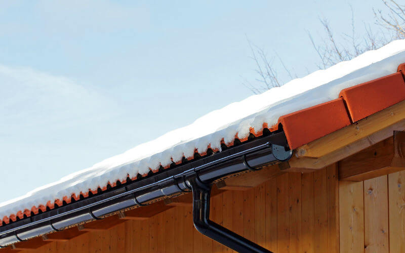 découvrez tout sur le débord de toit : ses avantages, matériaux, et techniques de construction. apprenez comment un débord de toit peut protéger votre maison des intempéries tout en ajoutant une touche esthétique à votre architecture.