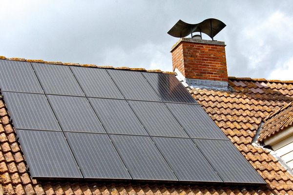 découvrez comment gérer les déchets issus des toits photovoltaïques de manière responsable et durable. apprenez les meilleures pratiques de recyclage et d'élimination pour minimiser l'impact écologique de ces installations solaires.