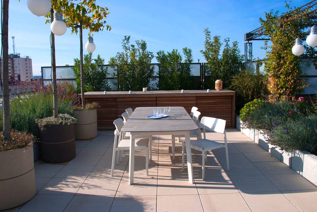 découvrez des idées inspirantes pour la décoration de votre toit terrasse. transformez cet espace extérieur en un véritable havre de paix avec des astuces de design, des plantes, et des meubles tendance qui allient confort et esthétique.