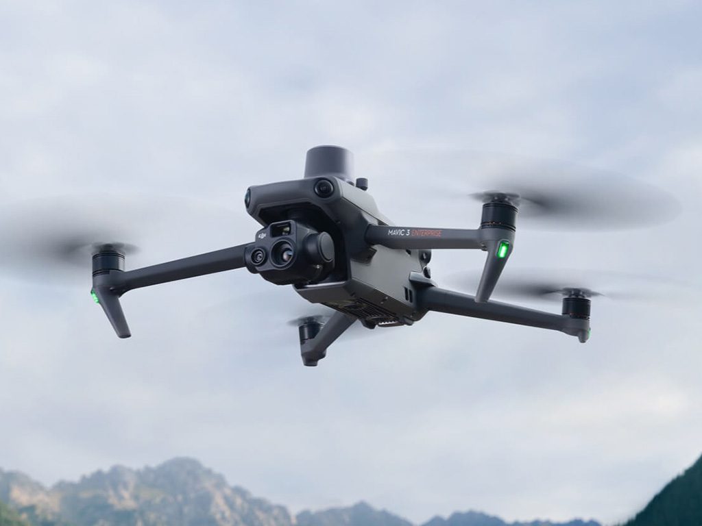 découvrez le monde des drones : solutions innovantes pour capturer des images aériennes, surveiller des terrains et bien plus encore. explorez les dernières tendances et technologies dans l'univers des drones.