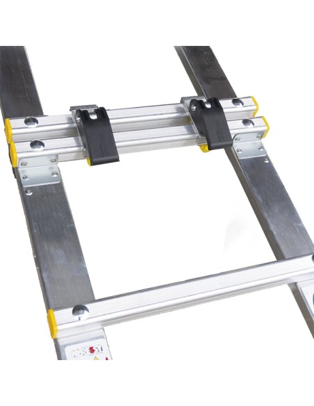 découvrez notre échelle de toit castorama, idéale pour accéder facilement et en toute sécurité à votre toiture. conçue pour garantir robustesse et confort, cette échelle est parfaite pour vos travaux de nettoyage ou de rénovation. faites le choix de la qualité avec castorama !