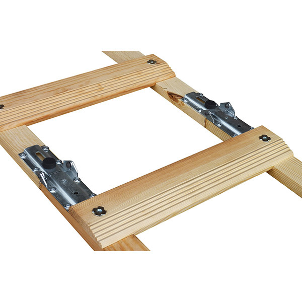 découvrez notre échelle en bois spécialement conçue pour accéder en toute sécurité à votre toit. idéale pour les travaux de maintenance, elle allie robustesse et esthétisme pour un usage pratique et durable.