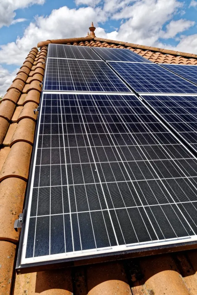 découvrez comment edf solaire transforme l'énergie solaire en une source durable et responsable, offrant des solutions innovantes pour réduire votre empreinte carbone et profiter des avantages de l'énergie renouvelable.