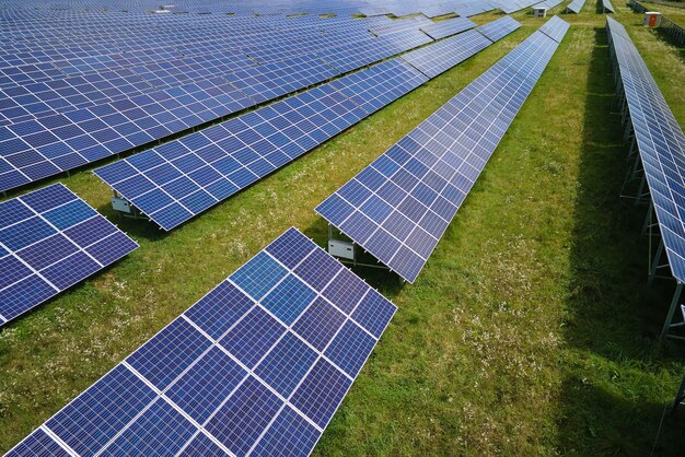 découvrez l'électricité durable, une solution innovante pour réduire votre empreinte carbone. explorez les avantages des énergies renouvelables et apprenez comment adopter des pratiques énergétiques responsables pour un avenir plus vert.