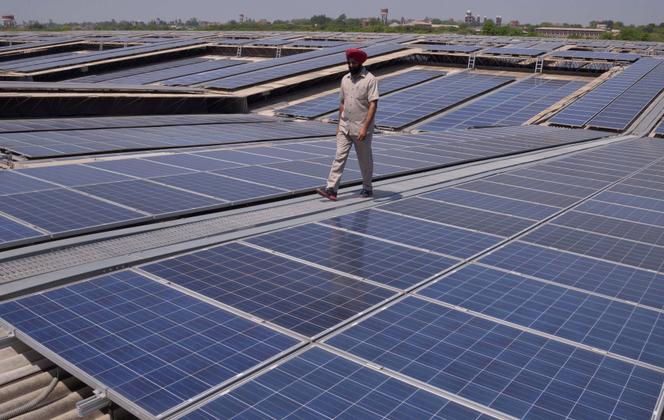 découvrez comment l'énergie solaire devient accessible à tous, offrant des solutions durables et économiques pour réduire votre facture d'électricité tout en préservant l'environnement. adoptez une énergie renouvelable pour un avenir plus vert !