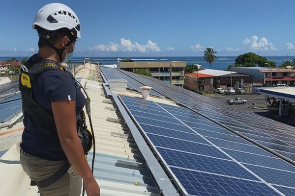 découvrez comment l'énergie solaire peut générer des économies significatives sur vos factures d'électricité. adoptez une solution durable et rentable pour un avenir plus vert.