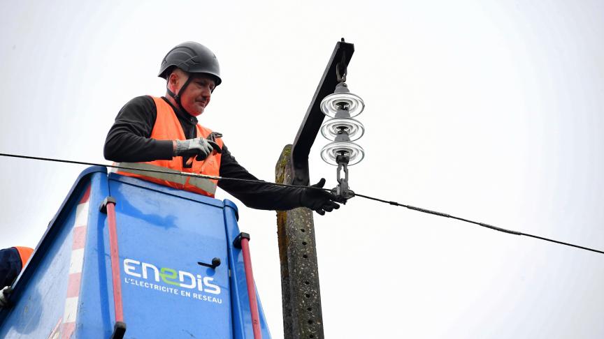 découvrez comment enedis soutient le développement des énergies renouvelables en france. explorez les solutions innovantes et les initiatives durables qui facilitent l'intégration de l'énergie verte dans le réseau électrique.