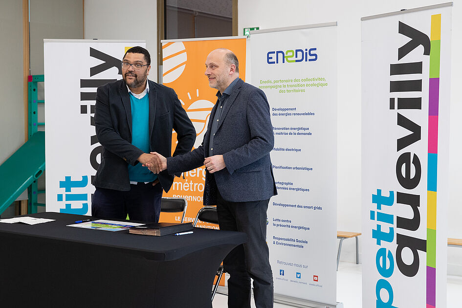 découvrez comment enedis s'engage pour le développement des énergies renouvelables en france. informez-vous sur les solutions durables et les innovations mises en place pour une transition énergétique réussie.