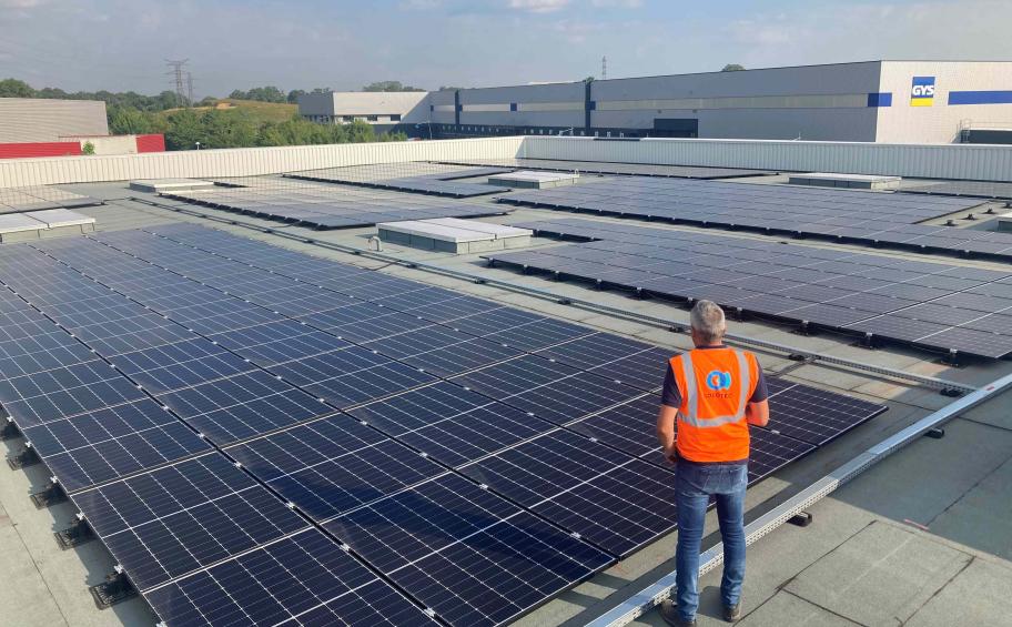 découvrez notre entreprise photovoltaïque spécialisée dans l'installation de panneaux solaires adaptés à vos besoins. profitez d'énergies renouvelables, réduisez vos factures d'énergie et contribuez à la protection de l'environnement grâce à nos solutions sur mesure.